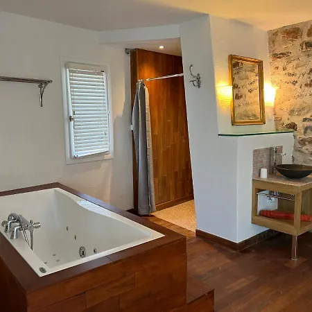 Holiday home Le Moulin De Prades 4 Etoiles Entier Parc Naturel Languedoc - Salagou *